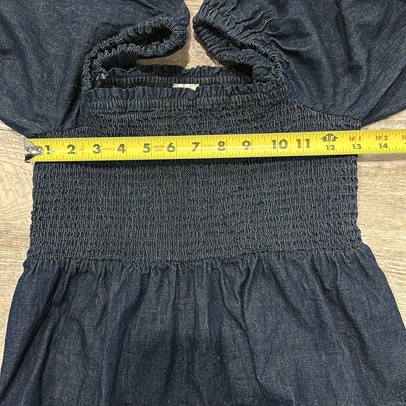 J.Crew Smocked denim shirt - Picture 4 of 4